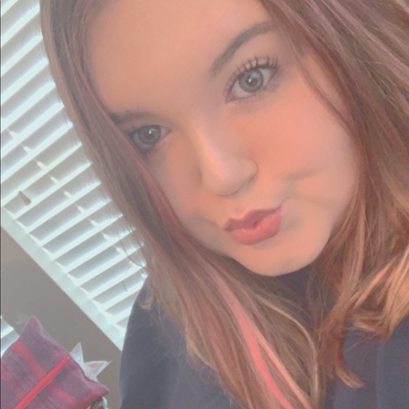 Meet your Posher, Lacey - Picture 1 of 1